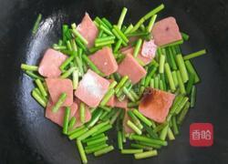 蒜苔炒火腿的做法图解4