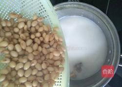 腊鸭腿炖黄豆的做法图解5