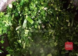 韮菜炒鸡蛋的做法图解5