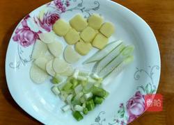 豌豆角肉片汤的做法图解3