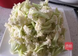 清炒花菜的做法图解1