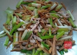 黄花菜小葱炒肉的做法图解8