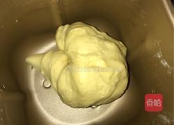 芝士肉松面包的做法图解1