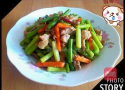 胡萝卜蒜苔炒猪肉的做法图解8