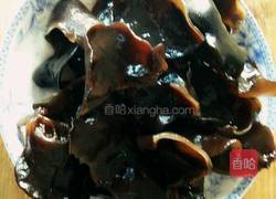 蒜苔炒鸡肉的做法图解2