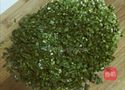 马哈鱼韭菜饺子的做法图解3