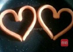 心形火腿肠鸡蛋的做法图解2