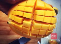 五彩缤纷色拉的做法图解2