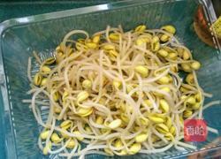 豆芽蒜苗五花肉的做法图解2