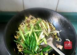 豆芽蒜苗五花肉的做法图解10