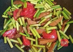 腊肉炒饼的做法图解8