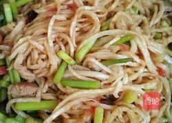 腊肉炒饼的做法图解12