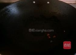 木耳炒蒜薹的做法图解5