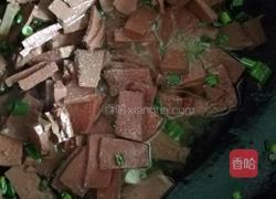 香葱炒鸭血的做法图解4