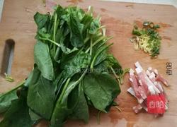 菠菜炖粉条的做法图解1
