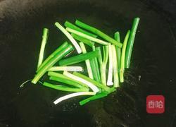 蒜薹木耳炒鸡蛋的做法图解8