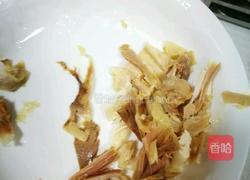 咸鸡肉炒芥菜的做法图解1