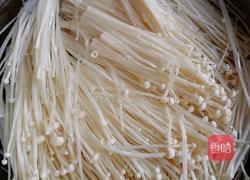 油泼金针菇的做法图解2