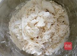 韭菜鸡蛋馅蒸包的做法图解2