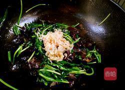 虾皮韭菜炒木耳的做法图解9