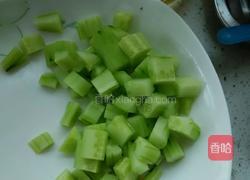 胡罗卜炒玉米的做法图解7