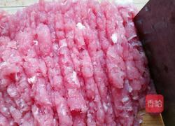 芹菜大肉饺的做法图解3