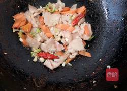 西芹肉片炒木耳的做法图解4