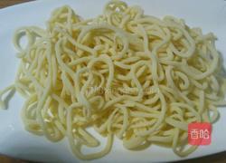 豆角焖面的做法图解1
