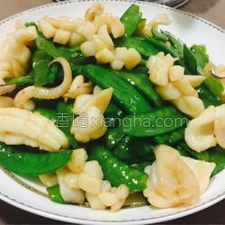 墨鱼炒荷兰豆的做法[图]