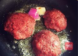双层牛肉汉堡的做法图解5