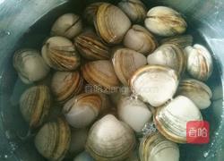 辣炒蚶子的做法图解1