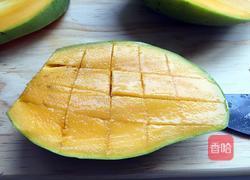 芒果奶昔的做法图解3