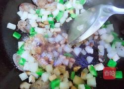土豆腊肠焖饭的做法图解15