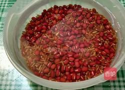 红枣红米红豆核桃粥的做法图解1