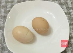 香椿煎鸡蛋的做法图解2