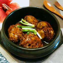 红烧狮子头的做法[图]