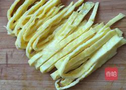 紫菜蛋丝虾仁馄饨的做法图解3