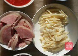 自制美味芦笋肘花火腿披萨的做法图解1