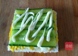 黄瓜胡罗卜煎蛋三明治的做法图解6