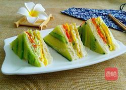 黄瓜胡罗卜煎蛋三明治的做法图解12