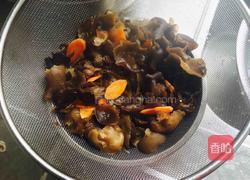 凉拌洋葱黑木耳的做法图解4