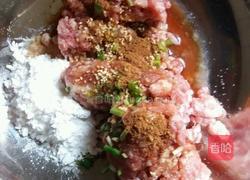 猪肉饼的做法图解1