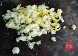 豆瓣酱炒猪血的做法图解2
