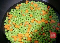 万绿从中点点红的做法图解1