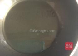 油煎槐花的做法图解4