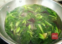 榨菜木耳青菜汤的做法图解6