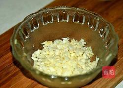 炝拌西葫芦丝的做法图解1