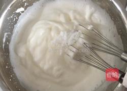 酸奶戚风蛋糕（低糖）的做法图解7