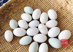 轻松简单腌咸鸭蛋的做法图解1