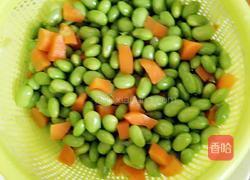 毛豆米炒肉丝的做法图解2